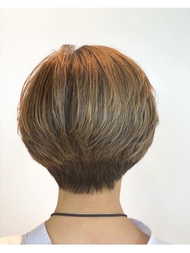 プレデフリュー 北白川本店(PUREE de FLEURS) 30代/40代/50代/大人/ショート/ミセス/ハイライト/白髪ぼかし