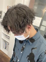 バイフィフス 原宿/表参道(by fifth)&nbsp;センターパート/ツーブロ刈り上げ/ツイストスパイラル