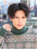 黒髪ツイストスパイラルセンターパート
