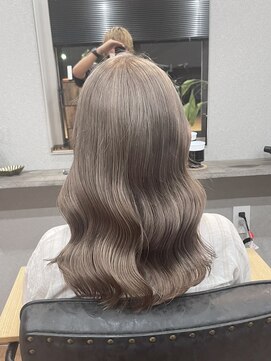 クロッカ(clocca) ホワイトグレージュ