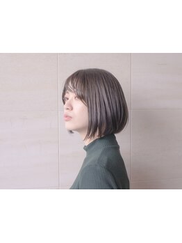 スキルとセンスが必要なショートカットはethaneにお任せ♪伸びても綺麗なフォルムが続く―。