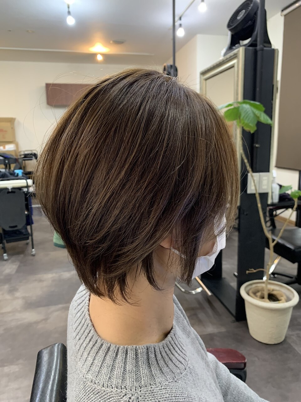 ショートウルフレイヤー_ダークアッシュベージュAラインボブ_91