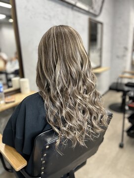 ワン(ONE) highlight/デザインカラー/海外風スタイル