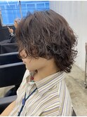 □波巻きパーマ#センターパートダークアッシュミディアムパーマ