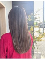 チェシャ(chesha)&nbsp;艶髪ストレート【髪質改善トリートメント】オリーブベージュ