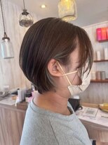 サリュー バイ イザ(Salut by IZA)&nbsp;セミロングからバッサリ丸みのあるショートカットに