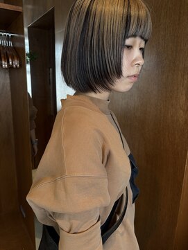 ヨロヘアー(YOLO hair) レイヤーボブ/アンブレラカラー