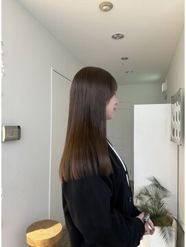 エイチ(811) タッセルボブショートウルフくびれボブミディアムベリーショート