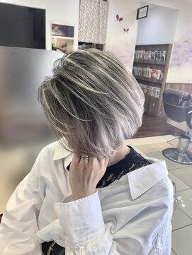 ヘアークリアー 草加 シアーグレージュショート/バレイヤージュ