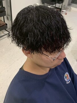 ウェイビーエフティフィフス 横浜西口(WAVEY ft.fifth) 横浜シャドウパーマ緩めスパイラルパーマッシュ強め緩めウルフ