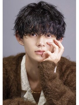 アストラ(ASTRA) MEN’S HAIR/サーフカール/刈り上げセンターパート