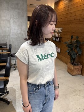 イル(ill) ピンクブラウン ミディアム レイヤーカット 春カラー 大須