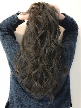 スパイスヘアメイク(SPICE hair make)の写真/可愛くなりたい方必見です！！カット＋カラーで8000円以下のお得クーポンあるサロンをお見逃しなく♪♪!!