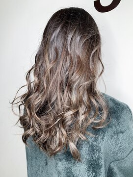 ワット 新宿店 ☆外国人風グレージュ×バレイヤージュ☆【担当DAIKI】