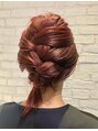 トッカ 吉祥寺店(tocca) 暖かみのあるチェリーレッド☆ゴム1本でできる簡単ヘアアレンジ