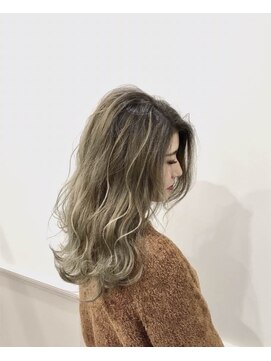 ヘアースタジオ ドゥドゥ(Hair Studio DoDo) キャサリン