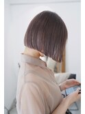 ラベンダーベージュ×切りっぱなしボブ