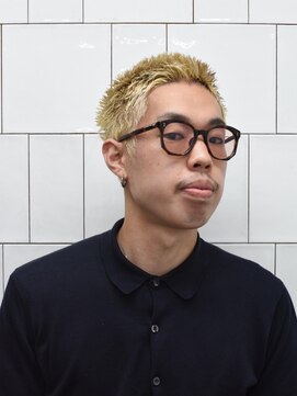 メリケンバーバーショップ コウベ(MERICAN BARBERSHOP KOBE) ブリーチスパイキーベリーショート