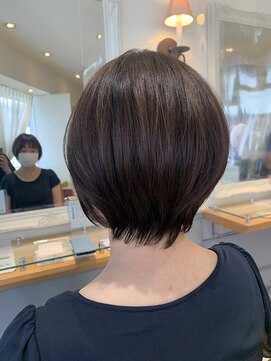 ブリッジ バイ ネオリーブ 綱島店(bridge by neolive) 丸美ショートボブ&明るい白髪染め