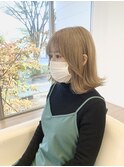 ハイトーンベージュカラー+ミディアムヘア◎20代30代40代50代