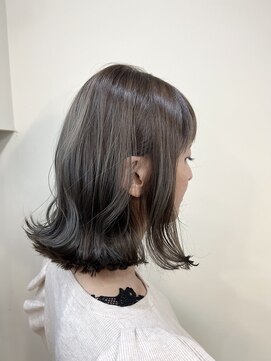 モ ディープ 泰夢(mo’Deep 泰夢) クリーミーベージュミディ