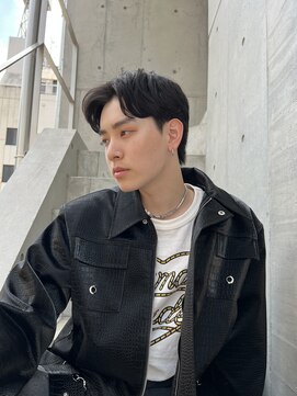 エクリ 麻布十番(equri) ニュアンスパーマ韓国風センターパート