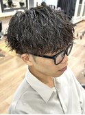 ツイストスパイラルパーマメンズマッシュセンターパート横浜西口