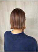 ハイライトカラー　オレンジ　切りっぱなしボブ