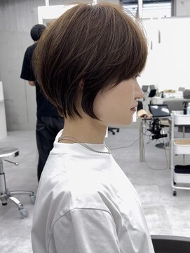 ビューブルー 亀戸錦糸町(VIEW BLUE) 美髪シアーカラーピンクブラウンショートカット切りっぱなしボブ