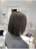 シルバーグレージュ