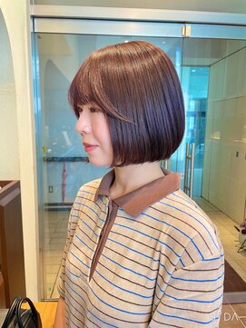 エルサフィロ ヨドヤバシ(el zafiro yodoyabashi) 葡萄カラー　ボブ