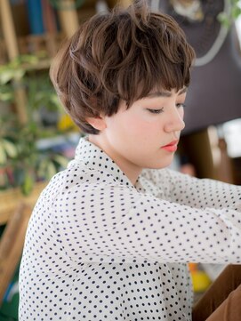 カバーヘア イヴ 戸頭店(COVER HAIR EVE) インナーカラーくせ毛風根元パーマ束感ショートc720代30代40代