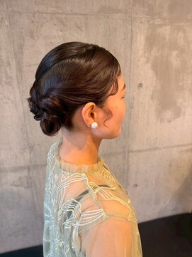 タイトなツインお団子