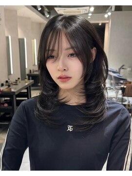 ユーフォリア 池袋東口駅前店(Euphoria) ブルーブラック透明感韓国風くびれヘア◎20代30代小顔グレージュ