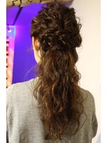 プランツヘアー&nbsp;結婚式やPARTYにオススメ！ヘアセットアップ【博多】