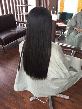 イブヘアー(eve. Hair) ストレートヘア