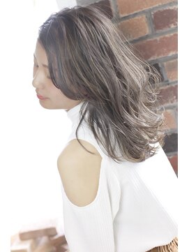 ビュートヘアー(Viewt hair) 【viewt hair】ハイライト × グレージュ　福山市