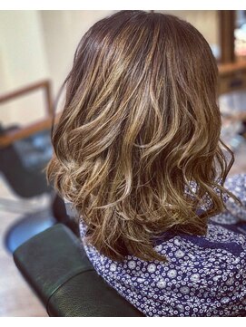 エスサロン(S_salon) くびれセミディ、ハイライトグレージュ