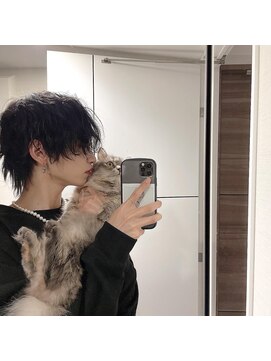シン(syn) 前髪長めマッシュウルフ ツイストスパイラル