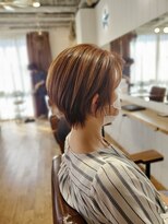 ヘアスペース リズム グリーン(Hair space Rizm green)&nbsp;襟足の浮く方、毛量が多い方のためのショート 30代40代50代60代