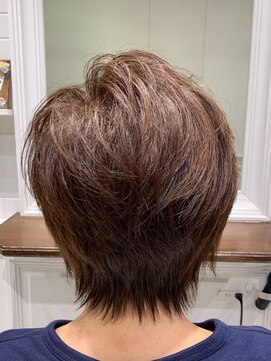 トルシュ ヘアーワークス(TORChe Hair Works) ショートレイヤー