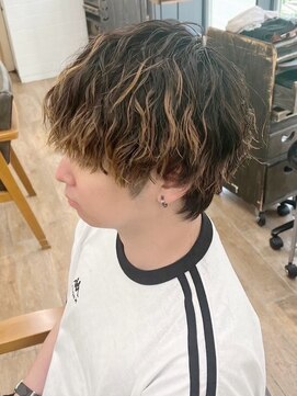 ネオリーブ クーロ メゾン 横浜(Neolive curro Maison) 波巻きスパイラル×ツイストパーマ[メンズ]