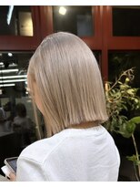 ヲタク(wotaku.)&nbsp;ミルクティーベージュハイトーンカラーケアブリーチ切りぱなし