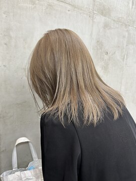 ソルトウォーター(SALT WATER) グレージュカラー　ミルクティーベージュ