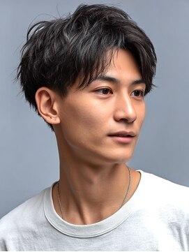 ロティー 天神(loty) メンズカット 刈り上げ センターパート ブルーブラック 20代30代