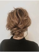 シニヨンヘア
