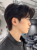 スキル ミナム 表参道(SKILL MiNam)&nbsp;カルマヘアメンズセンターパート韓国ヘアダウンパーマ