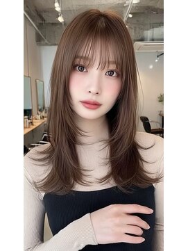 レス(Les.) ミディアムレイヤーバタフライカットハッシュカットダークグレー