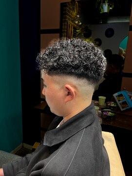 メンズグルーミングナンバーナイン(MEN'S GROOMING NUMBER NINE) フェードカット/スキンフェード/バーバー