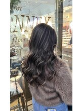 バイブアンドアネックス(VIBE & ANNEX)&nbsp;【★AOI★】ハイライト/レイヤーカット/海外ヘア/横浜/石川町